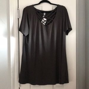 Boutique Gray Swing Top Tunic 3X   New with Tags.